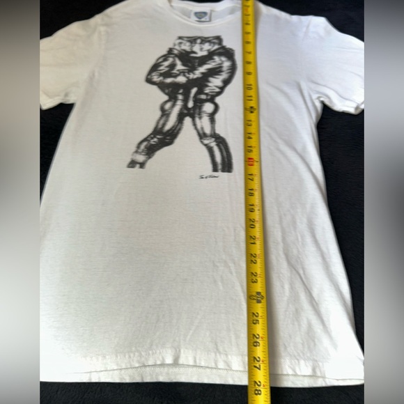 -Vintage 90s Tom Of Finland LGBTQ Gay BDSM Art Tee
-Size Small - Picture 4 of 6